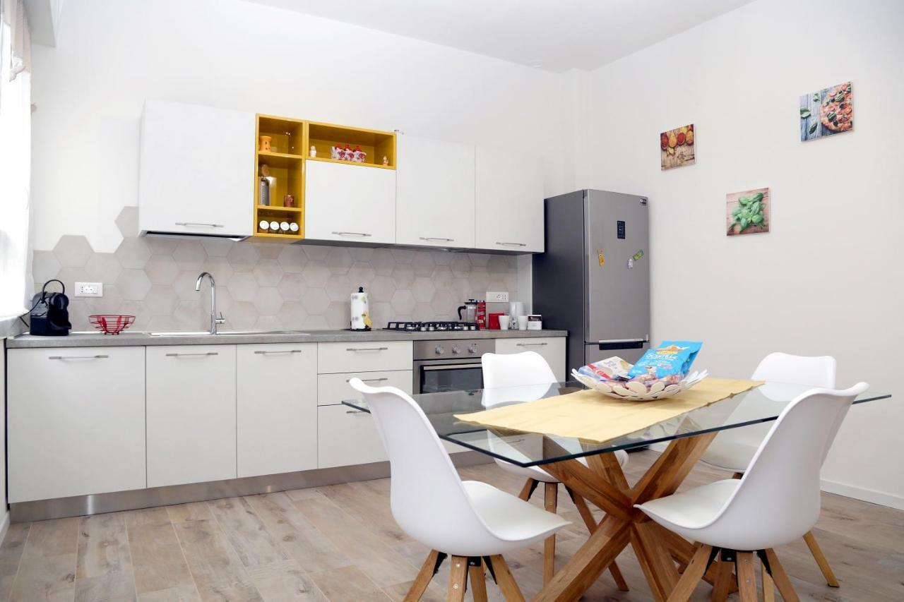 A Casa Di Elsa Apartment กาสเตนาโซ ภายนอก รูปภาพ
