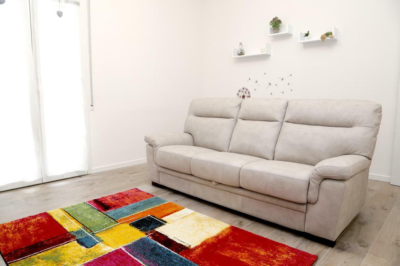 A Casa Di Elsa Apartment กาสเตนาโซ ภายนอก รูปภาพ