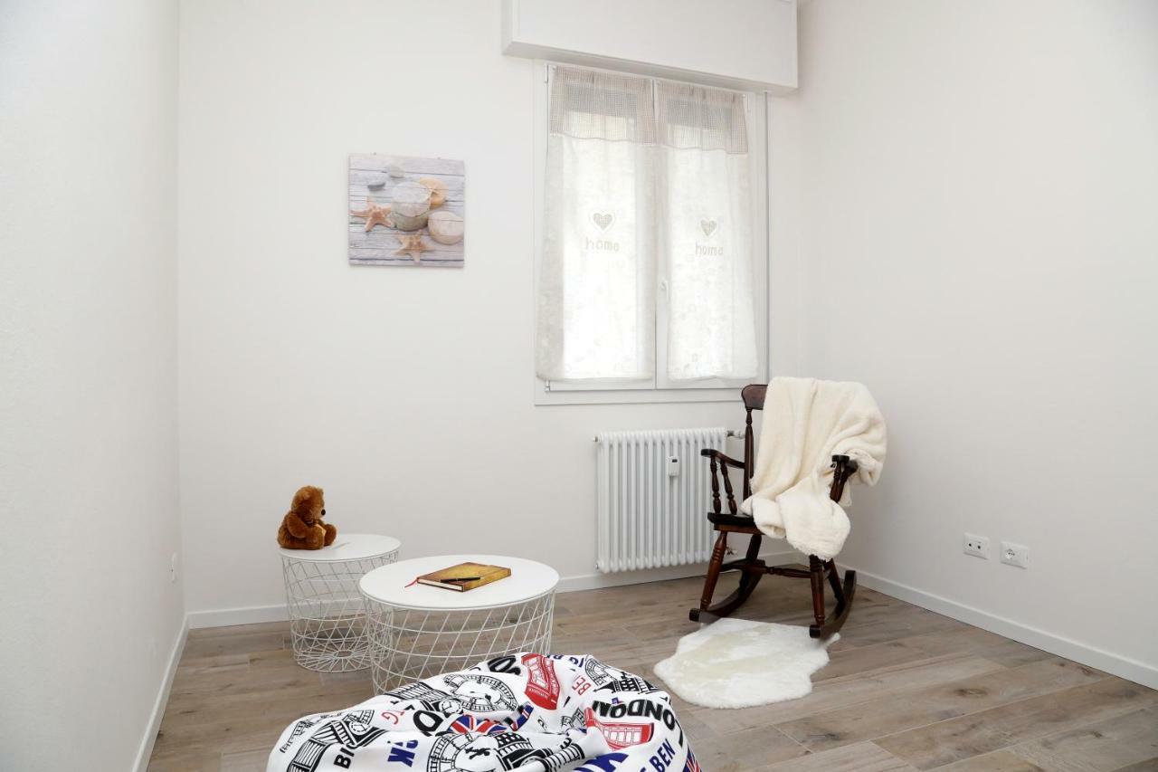 A Casa Di Elsa Apartment กาสเตนาโซ ภายนอก รูปภาพ