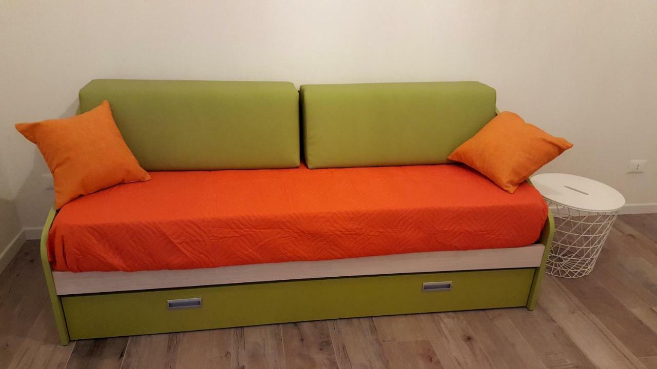 A Casa Di Elsa Apartment กาสเตนาโซ ภายนอก รูปภาพ