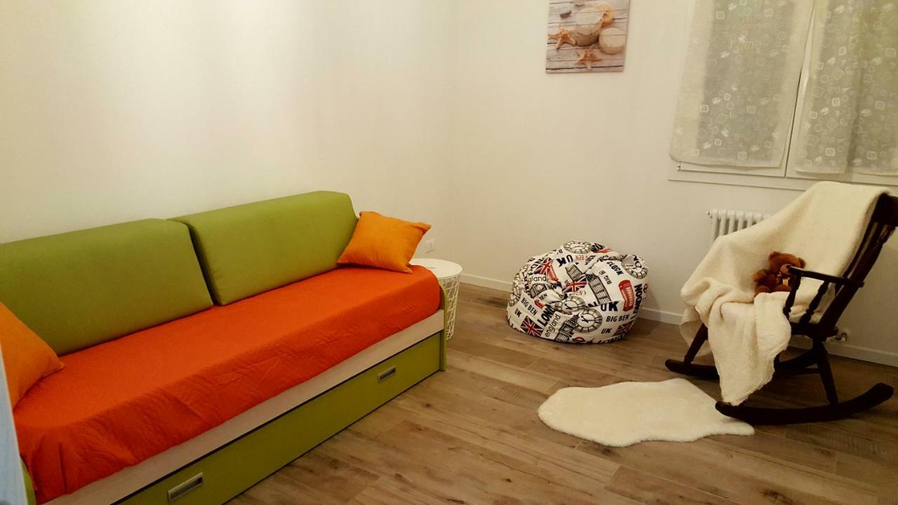 A Casa Di Elsa Apartment กาสเตนาโซ ภายนอก รูปภาพ