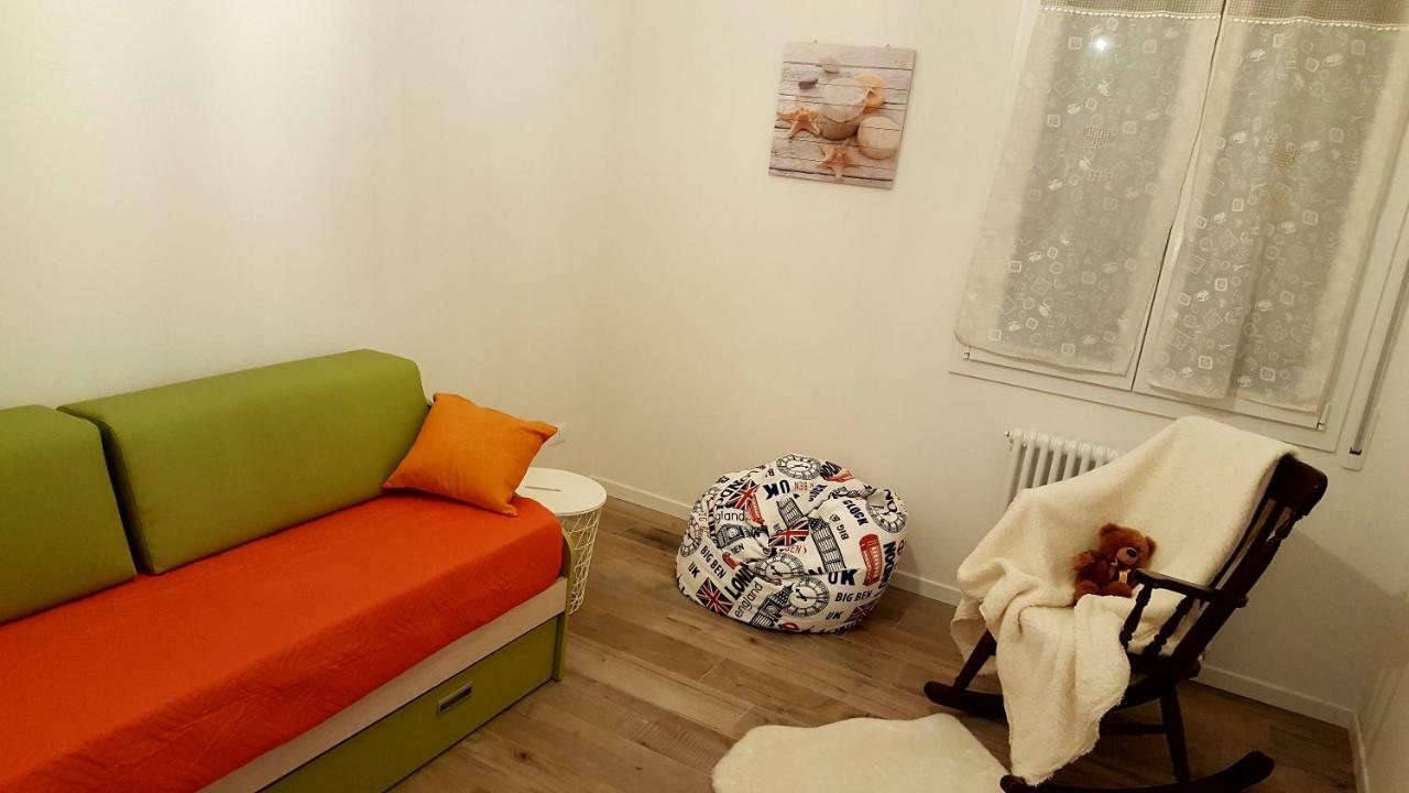 A Casa Di Elsa Apartment กาสเตนาโซ ภายนอก รูปภาพ