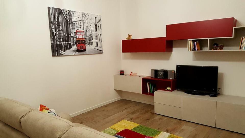 A Casa Di Elsa Apartment กาสเตนาโซ ภายนอก รูปภาพ